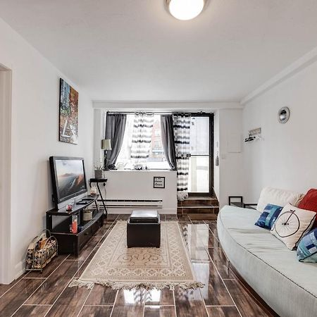 Ferienwohnung Bright Parkdale Court - Little Portugal W/ Free Parking Toronto Exterior foto