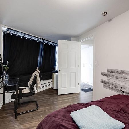 Ferienwohnung Bright Parkdale Court - Little Portugal W/ Free Parking Toronto Exterior foto