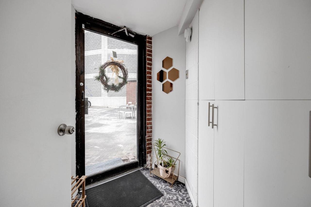 Ferienwohnung Bright Parkdale Court - Little Portugal W/ Free Parking Toronto Exterior foto